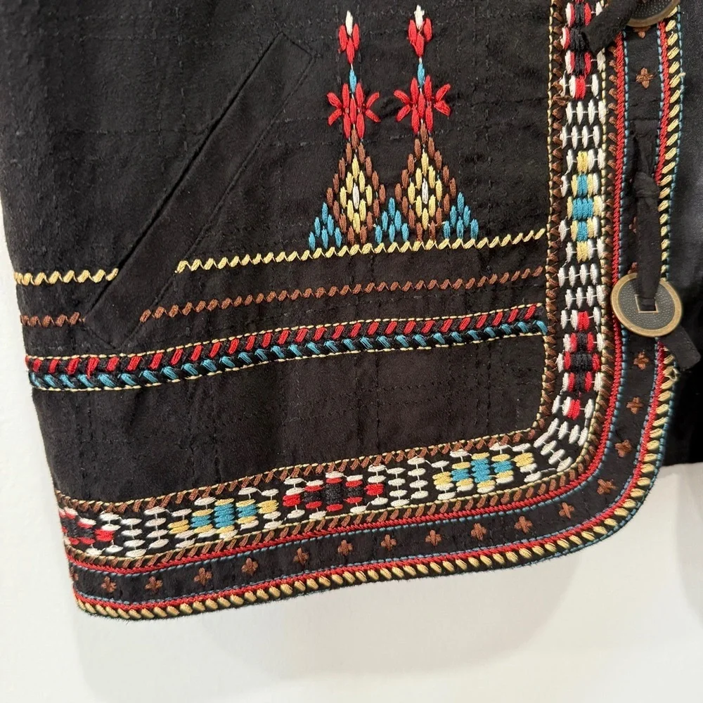 Graff Southwestern Style Black Vest with Colorful Embroidery Size M - Picture 4 of 17